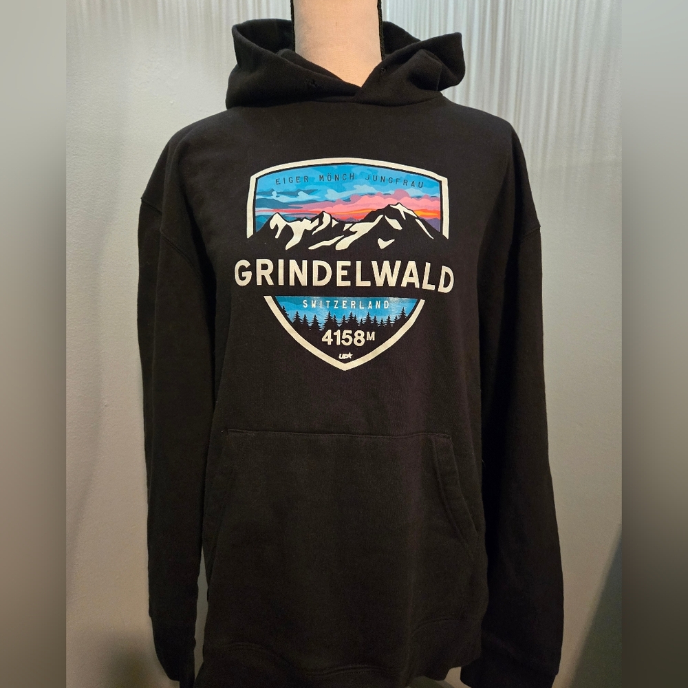 Euc Grindelwald Switzerland Black Hoodie Sz XL. UNISEX.no tag or hood string.